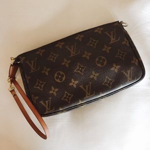 Louis Vuitton Pochette